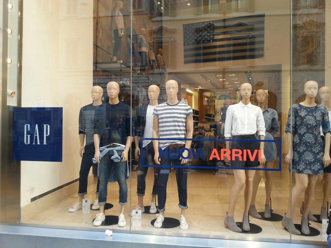 [Photo] Vẻ đẹp của con phố huyết mạch, biểu tượng của Rome ảnh 4