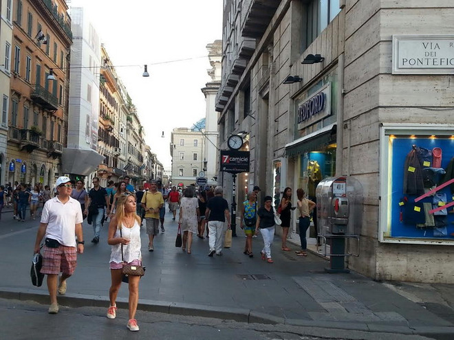 [Photo] Vẻ đẹp của con phố huyết mạch, biểu tượng của Rome ảnh 5