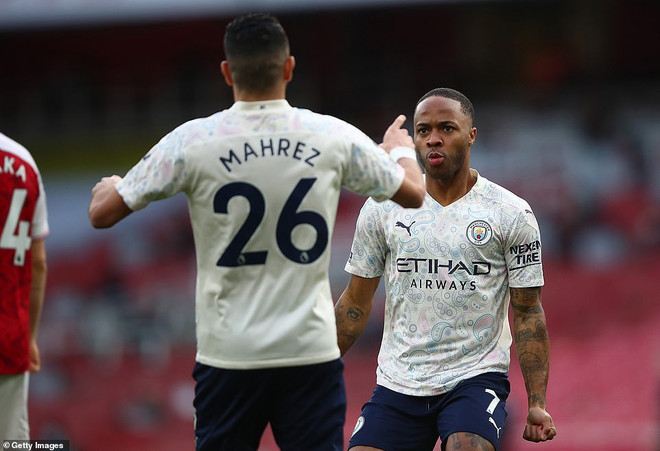 Sterling giúp Man City giành chiến thắng. (Nguồn: Getty Images) Premier League: Thành Manchester trọn niềm vui, West Ham lên tốp 4 ảnh 1