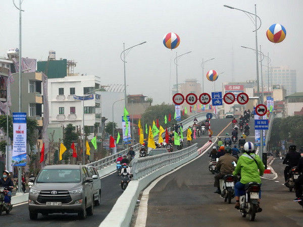Cầu vượt Ô Đông Mác-Nguyễn Khoái trong ngày thông xe. (Ảnh: Huy Hùng/TTXVN) Hà Nội chính thức thông xe cầu vượt Ô Đông Mác-Nguyễn Khoái ảnh 1