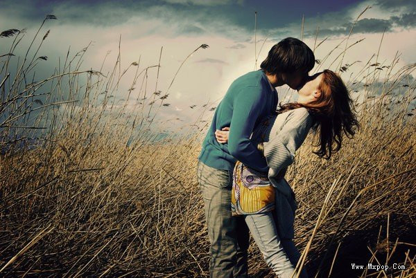 10 điều các ông chồng cần nói với người đầu gối tay ấp mỗi ngày ảnh 1