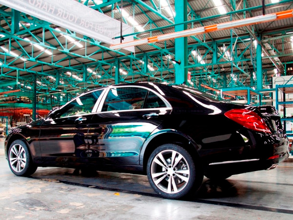 Mercedes xuất xưởng chiếc S-Class lắp ráp ở Việt Nam ảnh 2