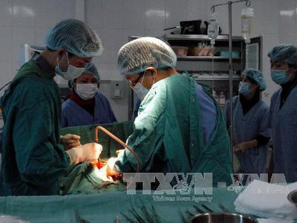 Nghĩa tình của bác sỹ Lào Cai trong vụ sập cầu treo ảnh 1