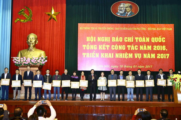 Báo chí Việt Nam buộc phải bước vào cuộc cạnh tranh thông tin ảnh 2