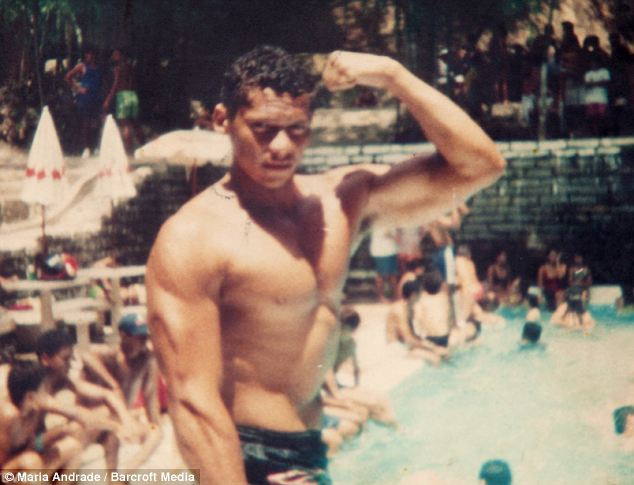 Hãi hùng chứng kiến thủy thủ Popeye ngoài đời thực ảnh 2