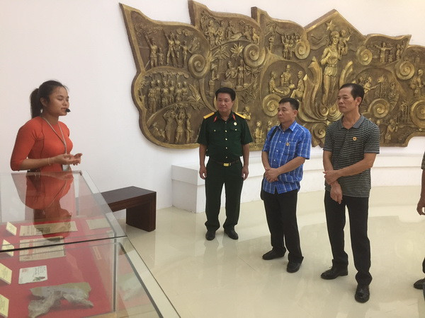 Cựu chiến binh TTXVN tri ân các anh hùng, liệt sỹ nhân ngày 27/7 ảnh 2