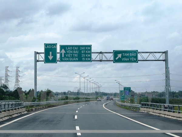 Hàng loạt xe cố tình gian lận cước phí cao tốc Nội Bài-Lào Cai ảnh 1