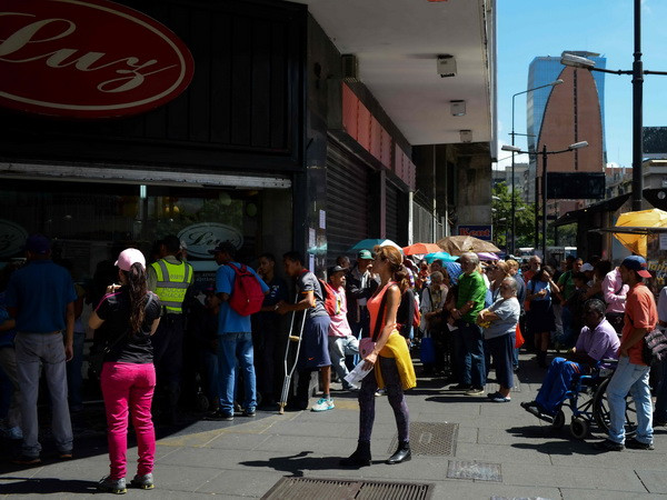 Standard & Poor's tuyên bố Venezuela "vỡ nợ có chọn lọc" ảnh 1