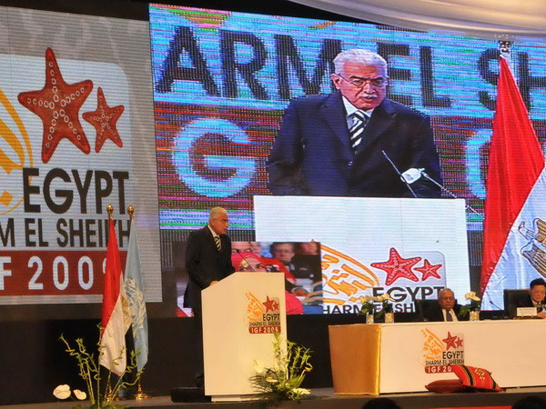 Cựu Thủ tướng Ai Cập Ahmed Nazif thoát tội tham nhũng ảnh 1