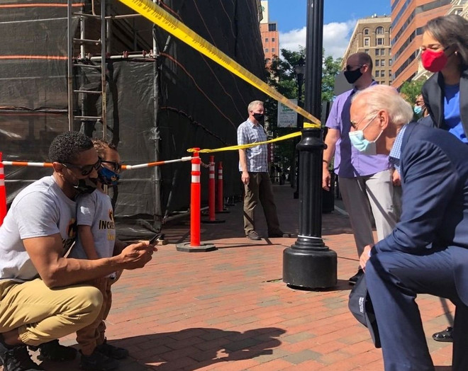 Mỹ: Ứng cử viên tổng thống Joe Biden thăm địa điểm biểu tình ảnh 1