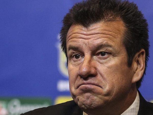 Brazil sa thải huấn luyện viên Carlos Dunga sau khi bị loại ảnh 1