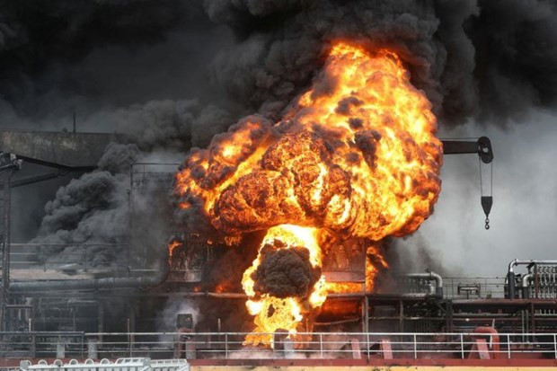 Ảnh minh họa. (Nguồn: Reuters) Nổ trên tàu chở dầu của Nga ở Biển Azov, ít nhất 3 người mất tích ảnh 1