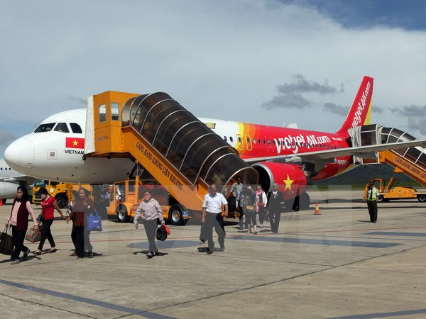 Cục Hàng không yêu cầu Vietjet kỷ luật nhân viên xé vé của khách ảnh 1