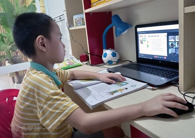 Bình Thuận tiếp nhận ủng hộ Chương trình 'Sóng và máy tính cho em' ảnh 1