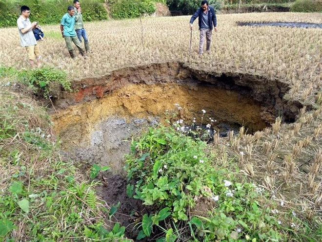 Bắc Kạn: Tiếp tục xuất hiện hố sụt lún mới tại huyện Chợ Đồn ảnh 1