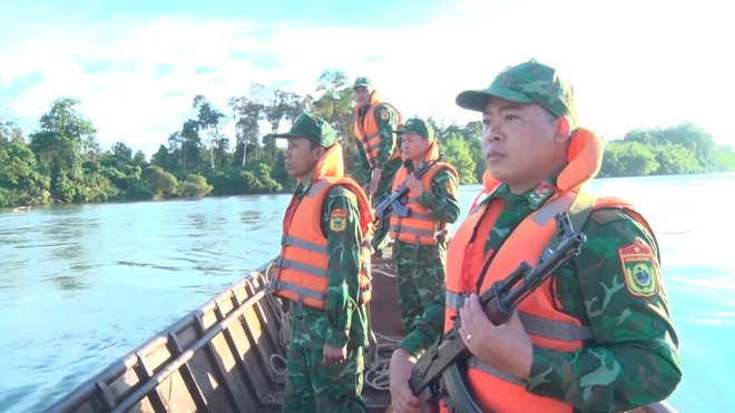 Chắc tay súng bảo vệ biên cương, gác bình yên cho đất nước ảnh 1