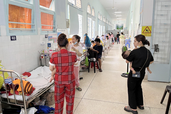 Thành phố Hồ Chí Minh: Trẻ nhỏ mắc bệnh hô hấp tăng cao ảnh 2
