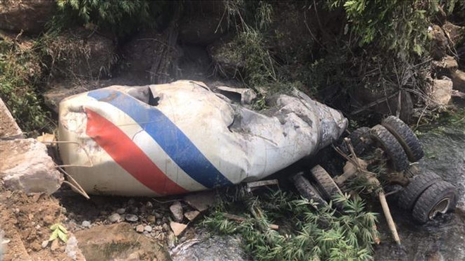 Vụ tai nạn tại Lai Châu: Tìm thấy 1 thi thể nữ dưới gầm ôtô khách ảnh 1