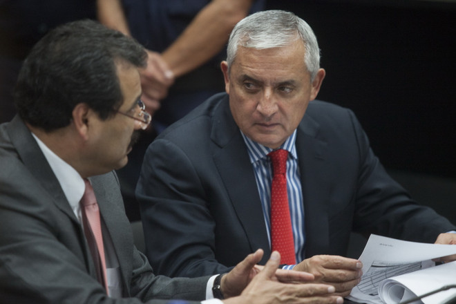 Cựu Tổng thống Guatemala chính thức bị buộc tội tham nhũng ảnh 1