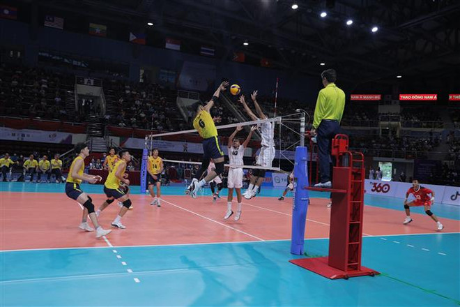 Thắng Myanmar, Bóng chuyền trong nhà nam Việt Nam vào bán kết ảnh 1
