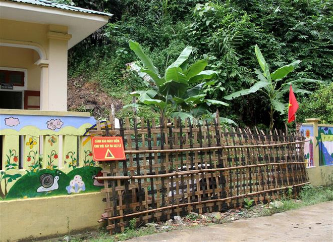 Nghệ An: Người dân dưới chân núi Khe Tương lo lắng nguy cơ sạt lở ảnh 2