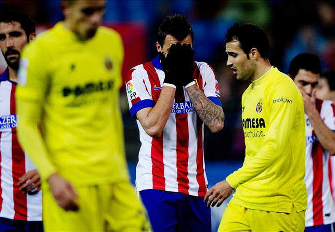 Kết quả bóng đá: Các nhà vô địch đua nhau nhận cú sốc ảnh 1