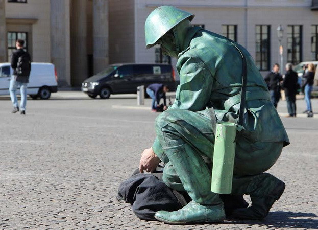 Đa số người dân Đức sợ một cuộc chiến tranh lạnh mới ảnh 1