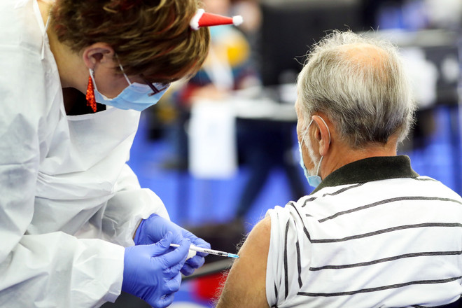 Hàng loạt quốc gia sẵn sàng ứng phó trước "năm COVID-19 thứ ba" ảnh 4