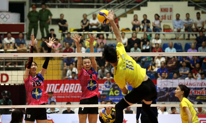 Nữ Hóa chất Đức Giang Tia Sáng giành ngôi vô địch cúp Hùng Vương ảnh 2