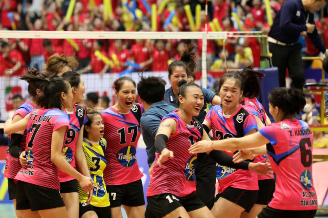 Nữ Hóa chất Đức Giang Tia Sáng giành ngôi vô địch cúp Hùng Vương ảnh 1