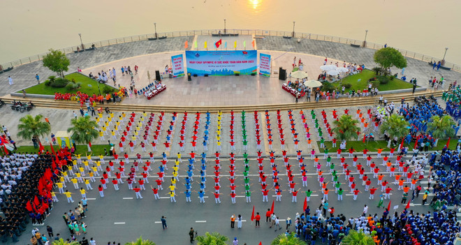 Đà Nẵng: Hơn 3.000 người tham gia Ngày chạy Olympic vì sức khỏe ảnh 1