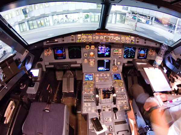 EU lập lực lượng đặc nhiệm về an toàn buồng lái sau vụ Germanwings ảnh 1