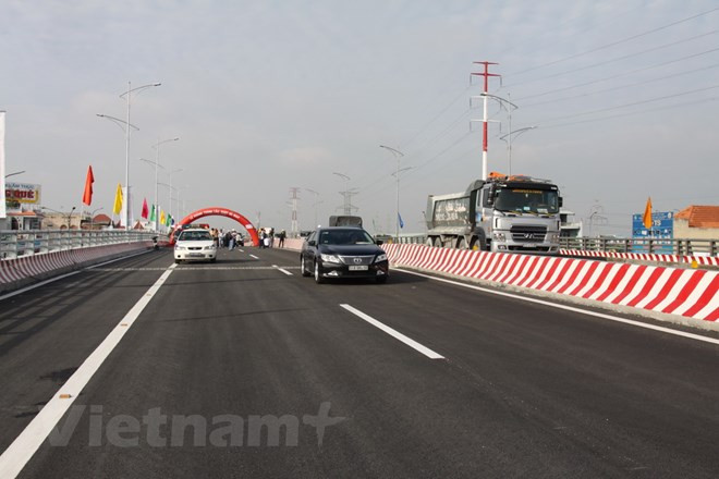 Cầu Hưng Hà sẽ hoàn thành sớm một năm so với dự kiến ảnh 1