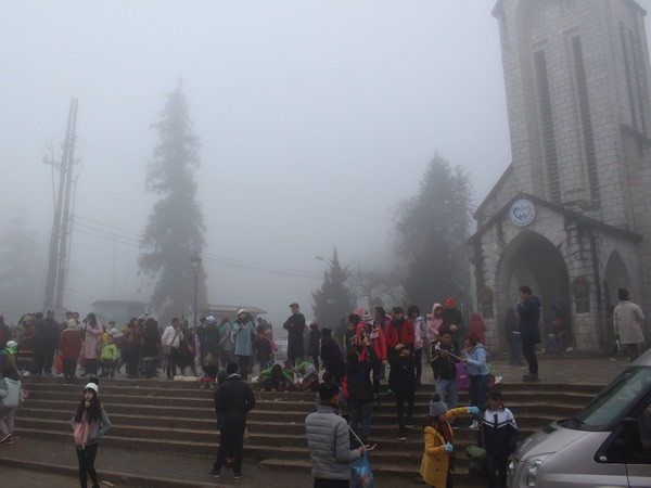 Nhiệt độ tại Lào Cai giảm sâu, Sa Pa xuống còn 3,7 độ C ảnh 1