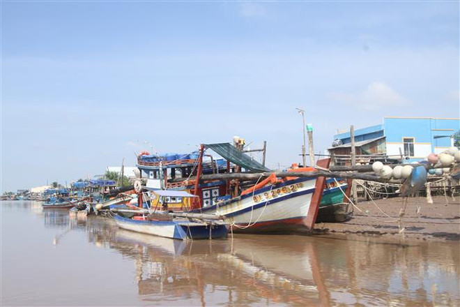 Bão số 9 di chuyển theo hướng Bắc Đông Bắc và suy yếu dần ảnh 1