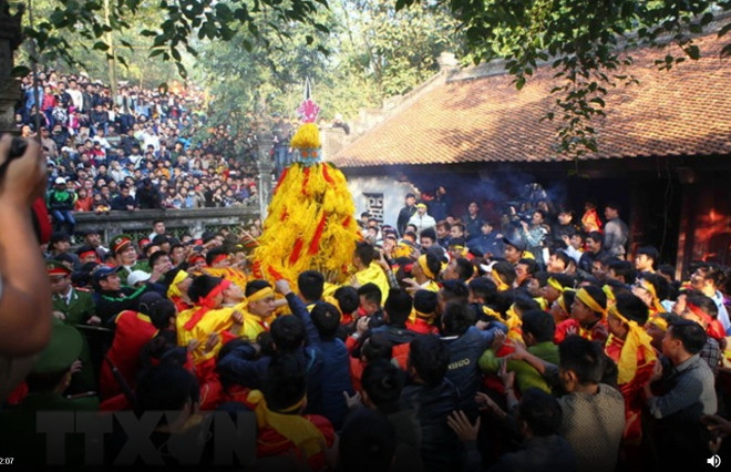 Không phát tràn lan lộc hoa tre trong Ngày Khai hội Gióng đền Sóc ảnh 1