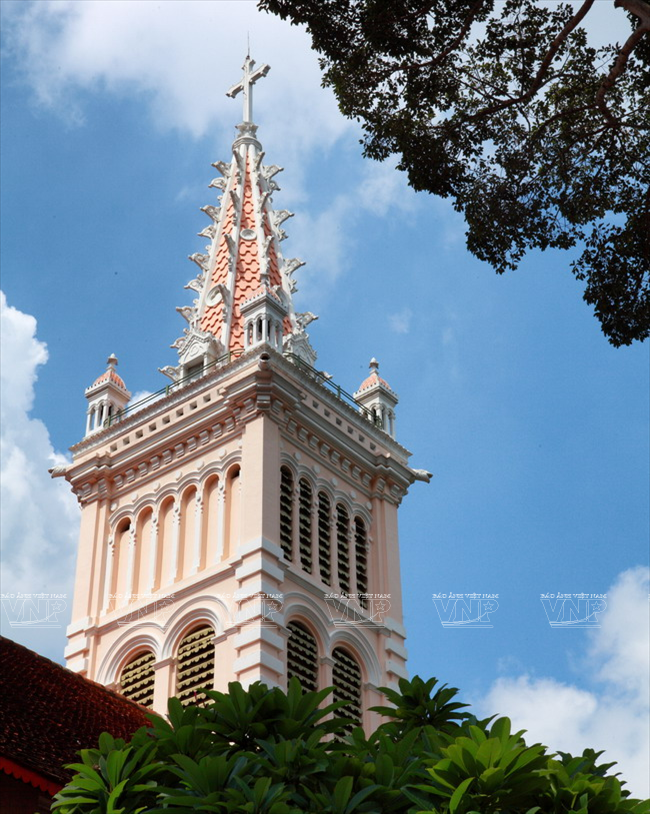 Nhà thờ Chợ Quán - Thánh đường cổ nhất Thành phố Hồ Chí Minh ảnh 4