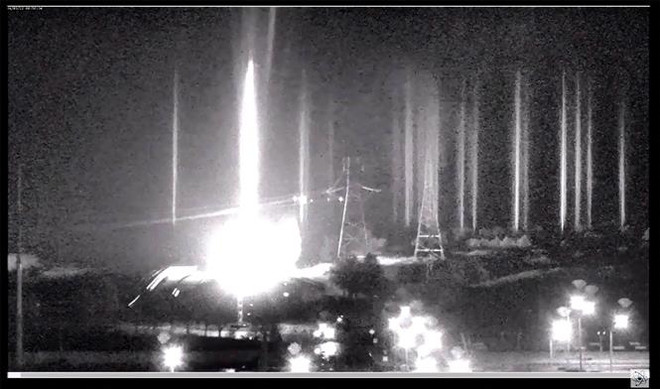 IAEA: Nhà máy điện hạt nhân của Ukraine an toàn sau vụ cháy ảnh 1