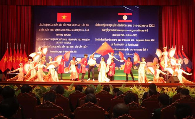 Liên hoan hữu nghị nhân dân Việt Nam-Lào lần thứ V thành công tốt đẹp ảnh 1