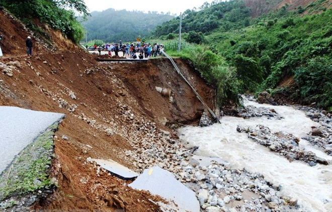 Lũ quét khủng khiếp: Khi những quả 'bom nước' treo trên đầu người dân ảnh 1