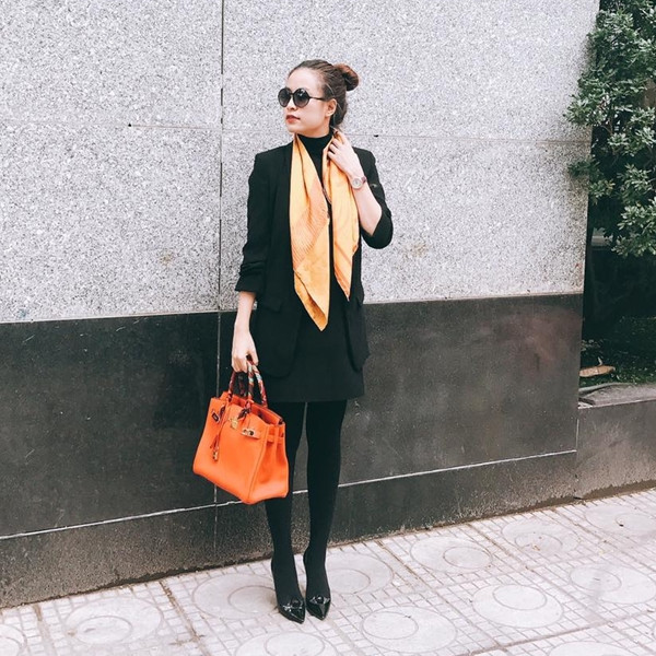 Áo khoác dáng dài "phủ sóng" street style của sao Việt tuần qua ảnh 2