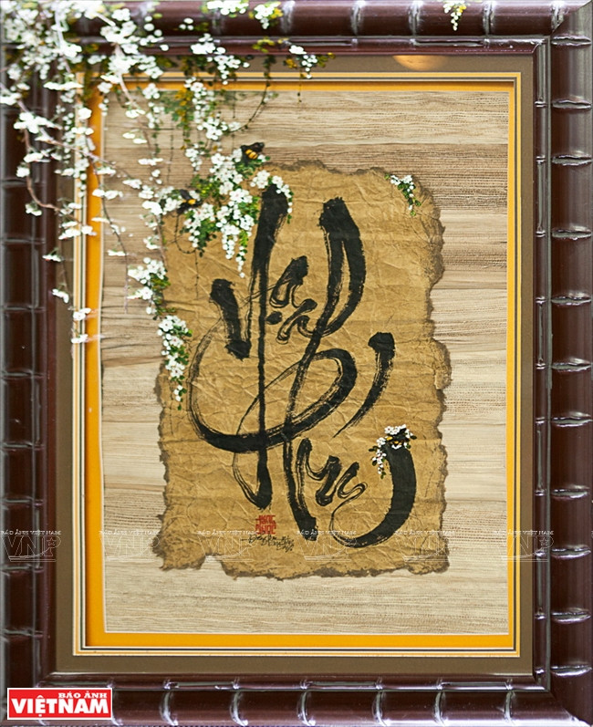 Ông đồ trẻ xuống phố, giữ gìn nét văn hóa cho chữ ngày Xuân ảnh 12