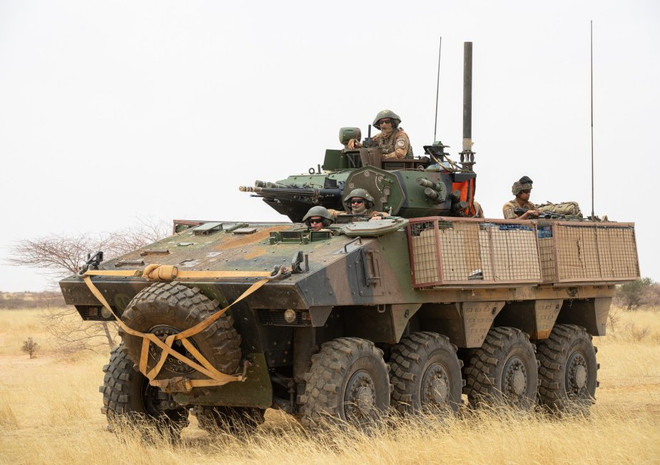 Bốn binh sỹ Pháp trong lực lượng Barkhane nhiễm virus SARS-CoV-2 ảnh 1