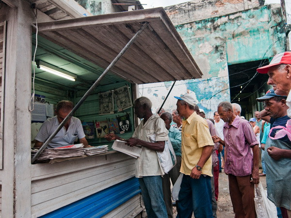 Chủ tịch Cuba cảnh báo "sự thụt lùi" trong mối quan hệ Mỹ-Cuba ảnh 1