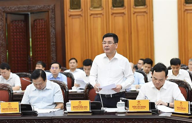 Thủ tướng: Không để thiếu điện cho sản xuất, kinh doanh, tiêu dùng ảnh 2