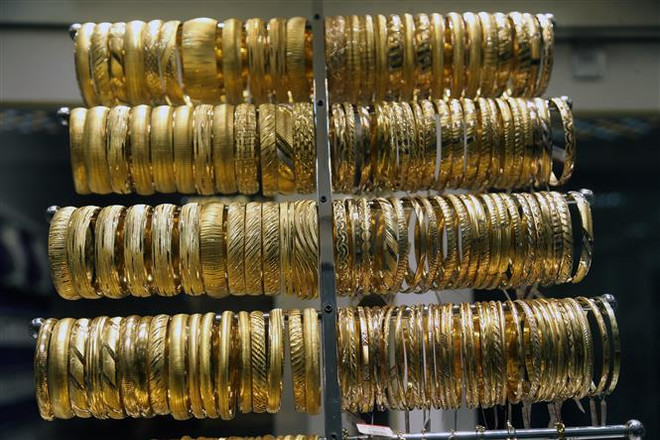 Phiên 2/6: Giá dầu tại thị trường châu Á đi xuống, giá vàng tăng ảnh 2