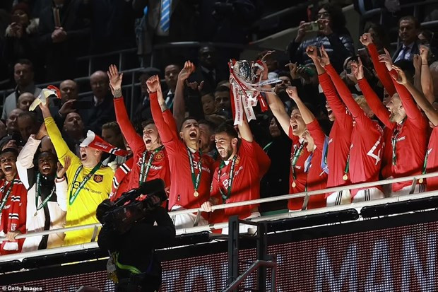 Manchester United vô địch League Cup. (Nguồn: Getty Images) M.U vô địch Cúp Liên đoàn Anh: Giải 'cơn khát' danh hiệu suốt 6 năm ảnh 1