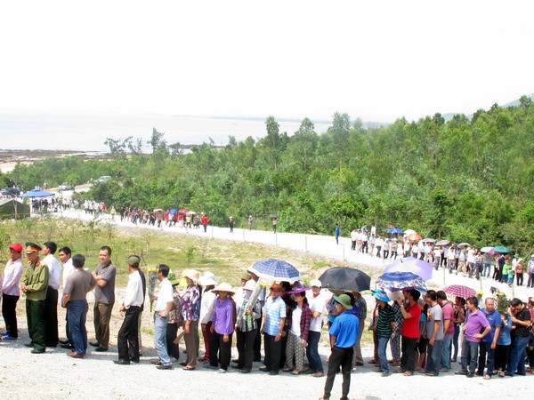 Hơn 100.000 lượt người viếng mộ Đại tướng Võ Nguyên Giáp ảnh 1