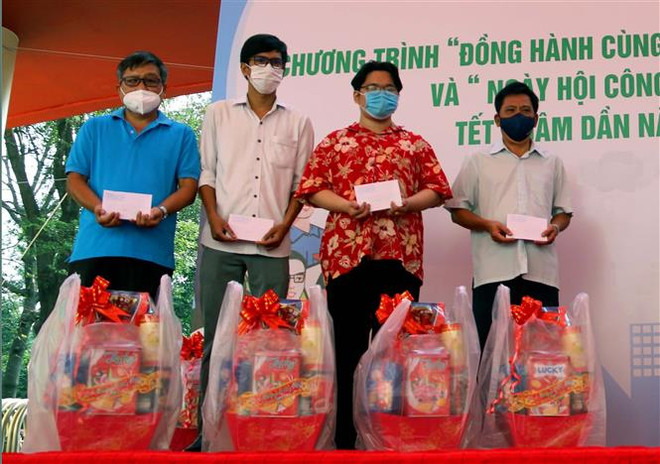 Thành phố Hồ Chí Minh: Hơn 140 tỷ đồng chăm lo Tết cho người lao động ảnh 1