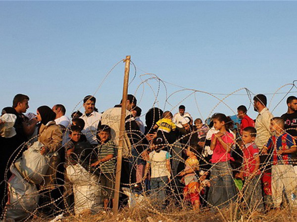 Các đội bóng Italy mở chiến dịch quyên góp giúp người tị nạn Syria ảnh 1